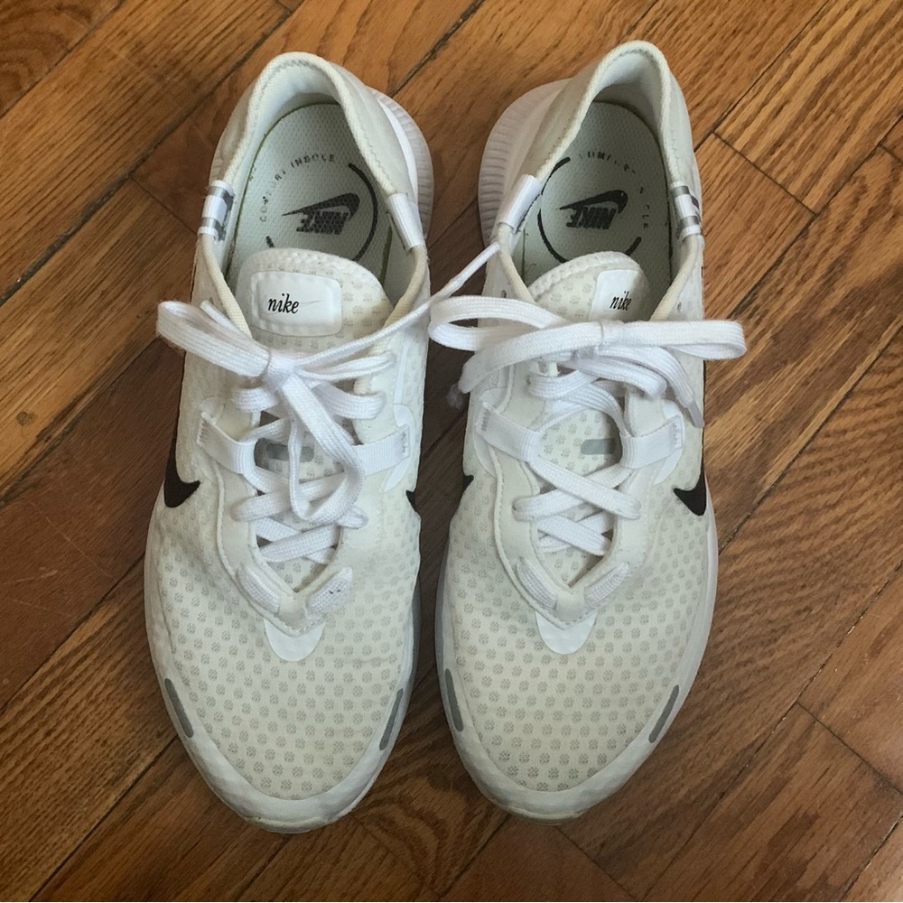 Nike Shoes Size 8